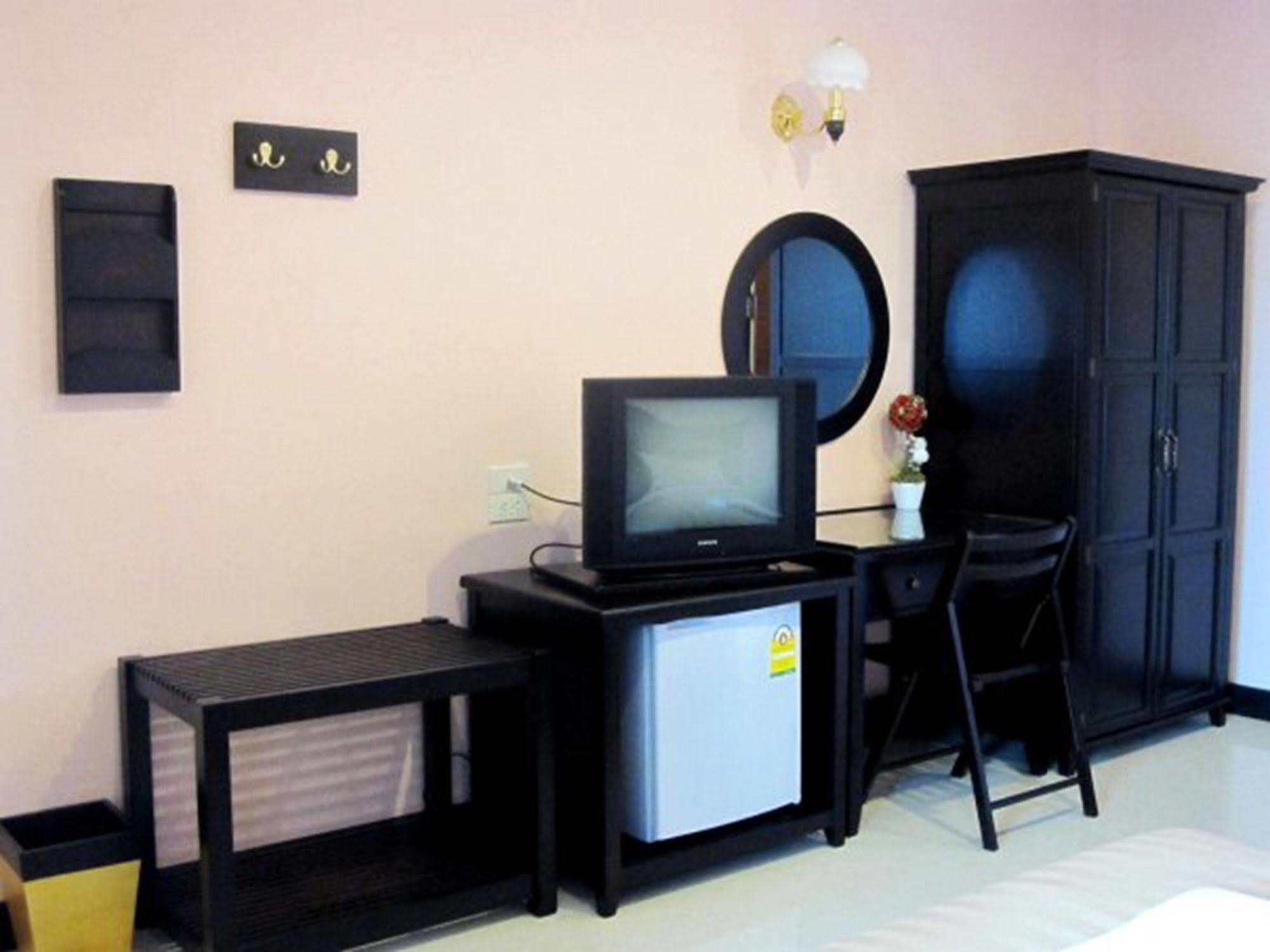 The Victory Hotel Ban Muang Daeng Luaran gambar